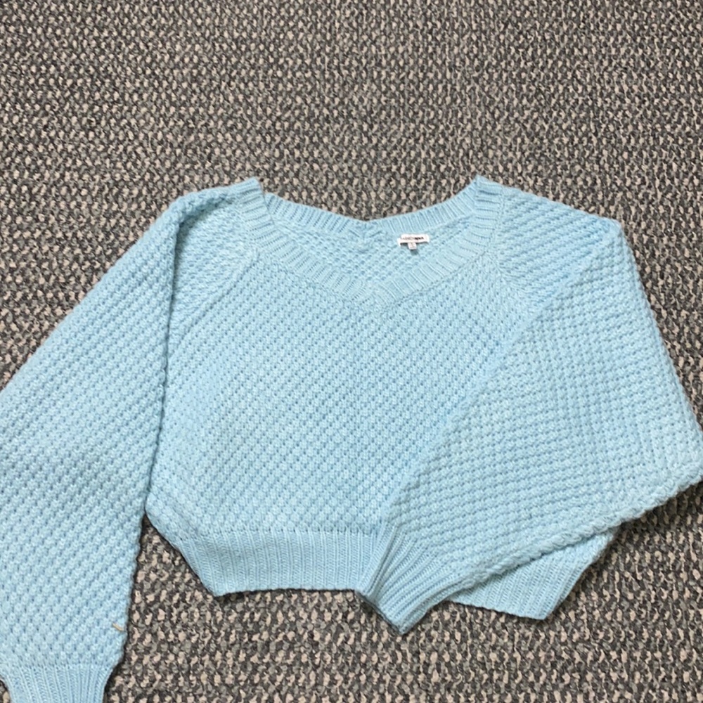 Crop knit sweater